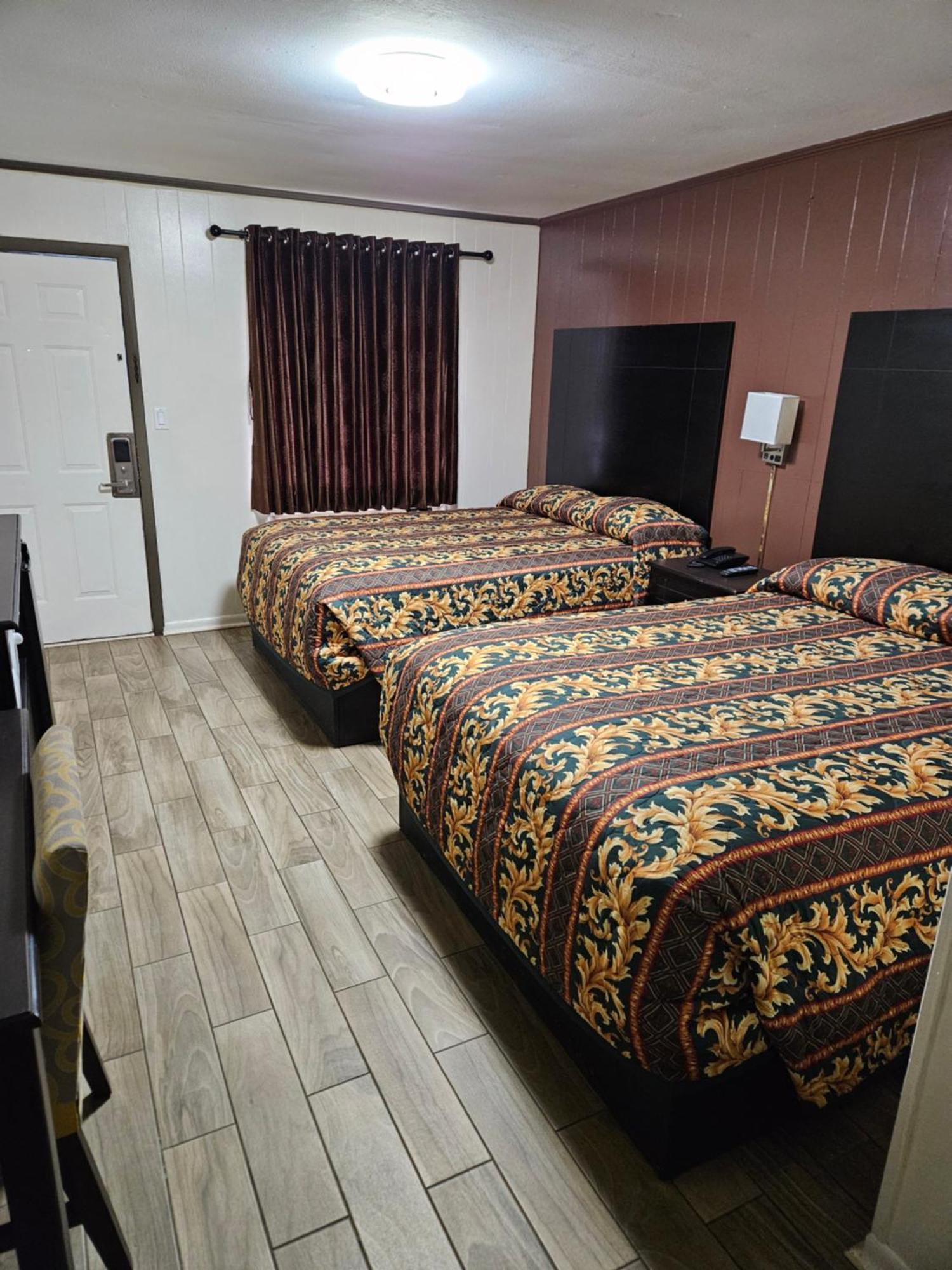 Traveler'S Inn Roanoke Экстерьер фото